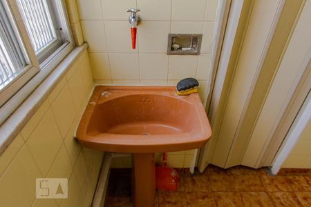 Apartamento à venda com 76m², 3 quartos e 1 vagaÁrea de Serviço