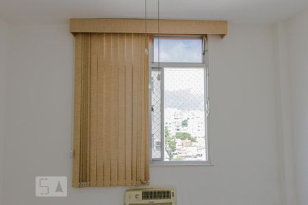 Apartamento à venda com 76m², 3 quartos e 1 vagaQuarto 2