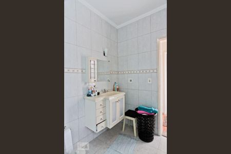 Casa à venda com 250m², 5 quartos e 2 vagasBanheiro 1