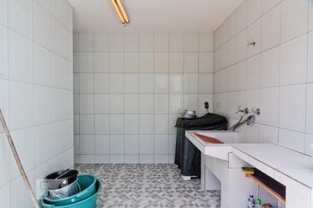 Casa à venda com 250m², 5 quartos e 2 vagasÁrea de Serviço