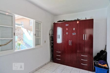 Casa à venda com 250m², 5 quartos e 2 vagasQuarto de Serviço