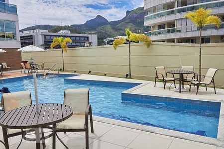 Apartamento para alugar com 75m², 2 quartos e 1 vagaÁrea comum - Piscina