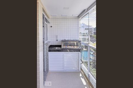 Varanda gourmet de apartamento para alugar com 2 quartos, 75m² em Freguesia de Jacarepaguá, Rio de Janeiro