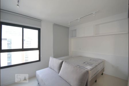Studio para alugar com 21m², 1 quarto e sem vaga Studio para alugar com 21m², 1 quarto e sem vagaQuarto