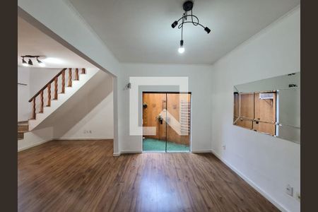 Sala de casa para alugar com 4 quartos, 147m² em Jardim Célia, Guarulhos