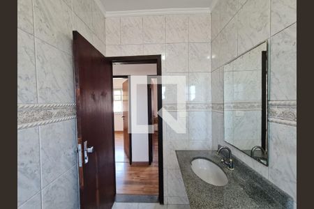 Casa para alugar com 147m², 4 quartos e 2 vagas Casa para alugar com 147m², 4 quartos e 2 vagasBanheiro Social 1