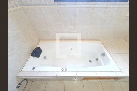 Casa para alugar com 147m², 4 quartos e 2 vagas Casa para alugar com 147m², 4 quartos e 2 vagasBanheiro da Suíte