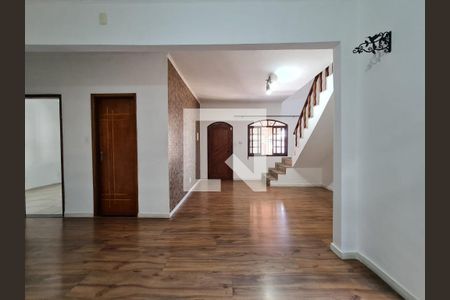 Sala de casa para alugar com 4 quartos, 147m² em Jardim Célia, Guarulhos