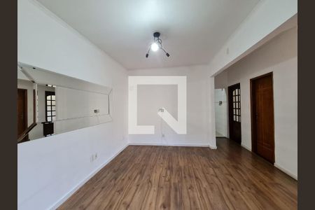 Sala de casa para alugar com 4 quartos, 147m² em Jardim Célia, Guarulhos