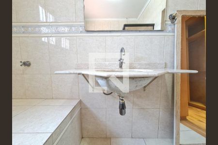 Casa para alugar com 147m², 4 quartos e 2 vagas Casa para alugar com 147m², 4 quartos e 2 vagasBanheiro da Suíte