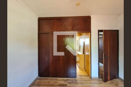 Casa para alugar com 147m², 4 quartos e 2 vagas Casa para alugar com 147m², 4 quartos e 2 vagasSuíte