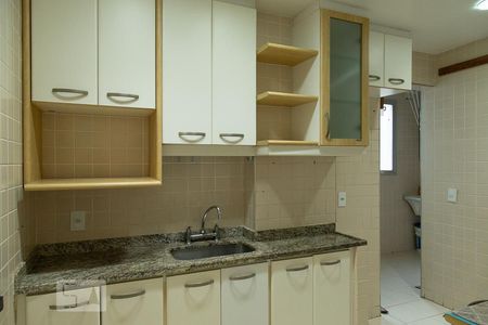Apartamento à venda com 111m², 2 quartos e 2 vagas Apartamento à venda com 111m², 2 quartos e 2 vagasCozinha