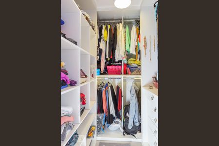 Apartamento à venda com 110m², 3 quartos e 1 vagaCloset do Quarto 2