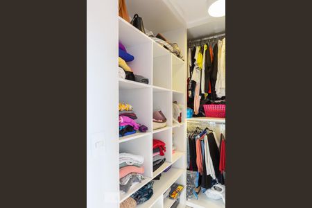 Apartamento à venda com 110m², 3 quartos e 1 vagaCloset do Quarto 2