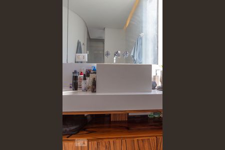 Apartamento à venda com 110m², 3 quartos e 1 vagaBanheiro da Suíte