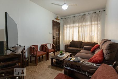 Sala de casa à venda com 3 quartos, 285m² em Vila Gumercindo, São Paulo
