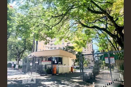 Fachada de apartamento para alugar com 2 quartos, 75m² em Socorro, São Paulo