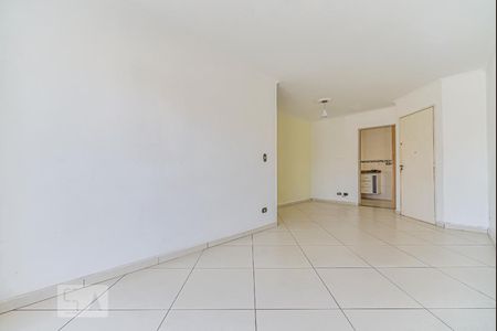 Sala de apartamento para alugar com 2 quartos, 60m² em Jardim Santa Emilia, São Paulo