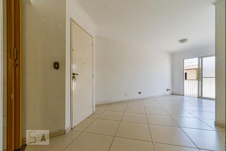 Sala de apartamento para alugar com 2 quartos, 60m² em Jardim Santa Emilia, São Paulo