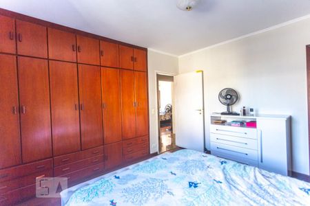 Casa à venda com 230m², 3 quartos e 3 vagas Casa à venda com 230m², 3 quartos e 3 vagasSuíte 2