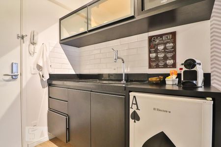 Cozinha de kitnet/studio à venda com 1 quarto, 28m² em República, São Paulo