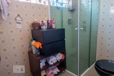 Casa à venda com 240m², 4 quartos e 7 vagasBanheiro