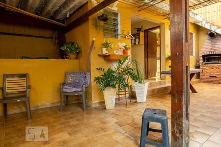 Casa à venda com 240m², 4 quartos e 7 vagasÁrea Externa