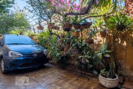 Casa à venda com 240m², 4 quartos e 7 vagasGaragem