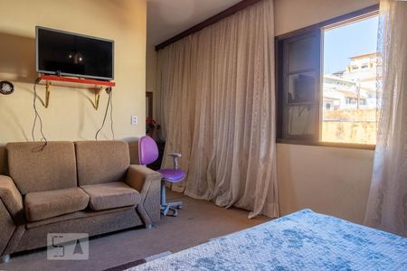 Suíte de casa à venda com 4 quartos, 240m² em Imirim, São Paulo