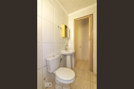 Banheiro de casa para alugar com 1 quarto, 45m² em Vila Santa Clara, São Paulo