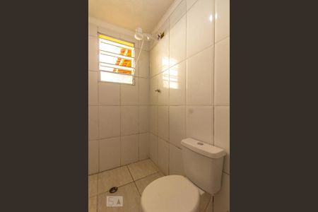 Banheiro de casa para alugar com 1 quarto, 45m² em Vila Santa Clara, São Paulo