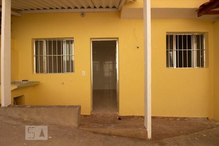 Casa para alugar com 45m², 1 quarto e sem vagaFachada
