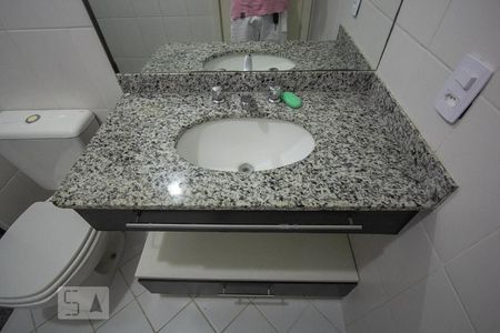 Apartamento para alugar com 72m², 2 quartos e 1 vaga