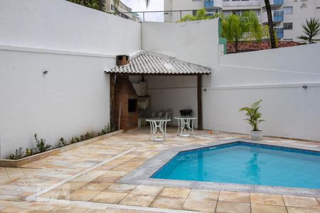 Apartamento para alugar com 72m², 2 quartos e 1 vaga Apartamento para alugar com 72m², 2 quartos e 1 vagaÁrea comum - Piscina