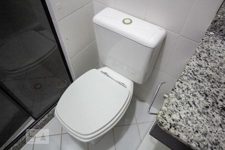 Apartamento para alugar com 72m², 2 quartos e 1 vaga Apartamento para alugar com 72m², 2 quartos e 1 vagaBanheiro Social