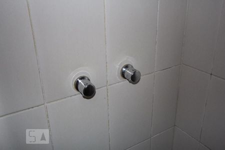 Apartamento para alugar com 72m², 2 quartos e 1 vaga Apartamento para alugar com 72m², 2 quartos e 1 vagaDetalhe do Banheiro da Suíte