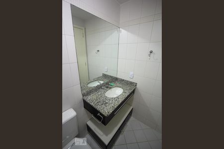 Apartamento para alugar com 72m², 2 quartos e 1 vaga Apartamento para alugar com 72m², 2 quartos e 1 vagaBanheiro Social