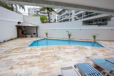 Apartamento para alugar com 72m², 2 quartos e 1 vaga Apartamento para alugar com 72m², 2 quartos e 1 vagaÁrea comum - Piscina