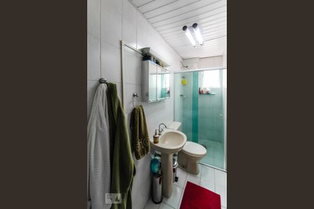 Banheiro de apartamento à venda com 2 quartos, 62m² em Parque Santo Antônio, Guarulhos