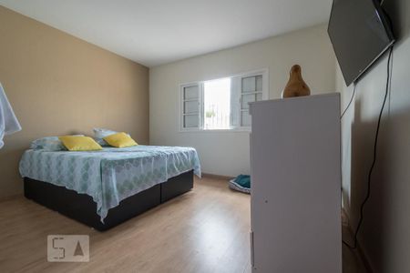 Casa à venda com 200m², 3 quartos e 2 vagasSuíte