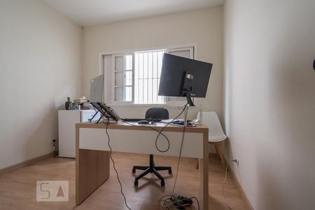 Casa à venda com 200m², 3 quartos e 2 vagasQuarto 1