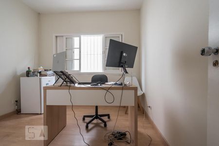 Casa à venda com 200m², 3 quartos e 2 vagasQuarto 1
