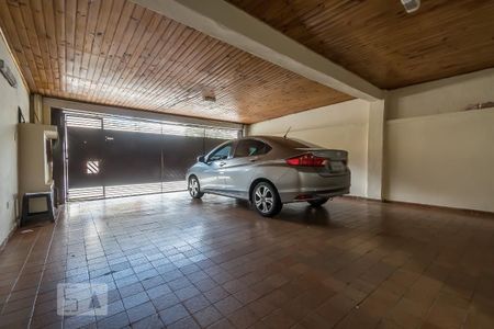 Casa à venda com 200m², 3 quartos e 2 vagasGaragem