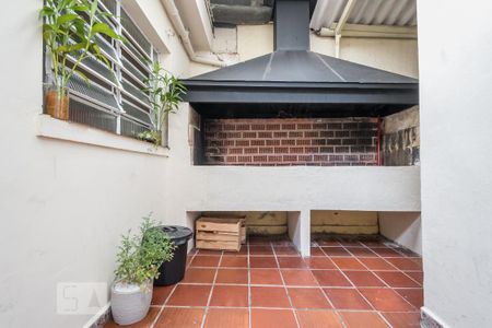 Quintal de casa à venda com 3 quartos, 200m² em Santo Amaro, São Paulo