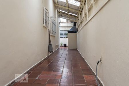 Corredor Lateral de casa à venda com 3 quartos, 200m² em Santo Amaro, São Paulo