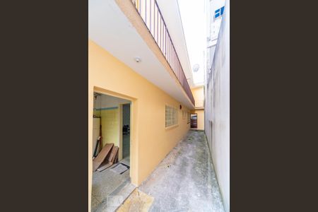 Casa para alugar com 229m², 4 quartos e 2 vagas Casa para alugar com 229m², 4 quartos e 2 vagasCorredor Lateral