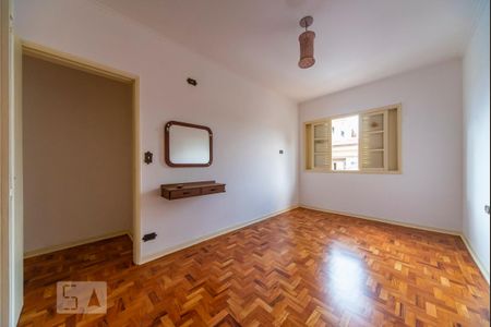 Casa para alugar com 229m², 4 quartos e 2 vagas Casa para alugar com 229m², 4 quartos e 2 vagasQuarto 3