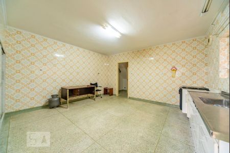 Casa para alugar com 229m², 4 quartos e 2 vagas Casa para alugar com 229m², 4 quartos e 2 vagasCozinha