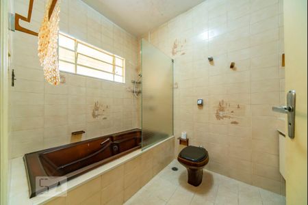 Banheiro do Quarto 4 de casa para alugar com 4 quartos, 229m² em Vila Tibiriçá, Santo André