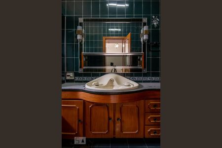 Casa à venda com 650m², 3 quartos e 5 vagasBanheiro do Quarto 3